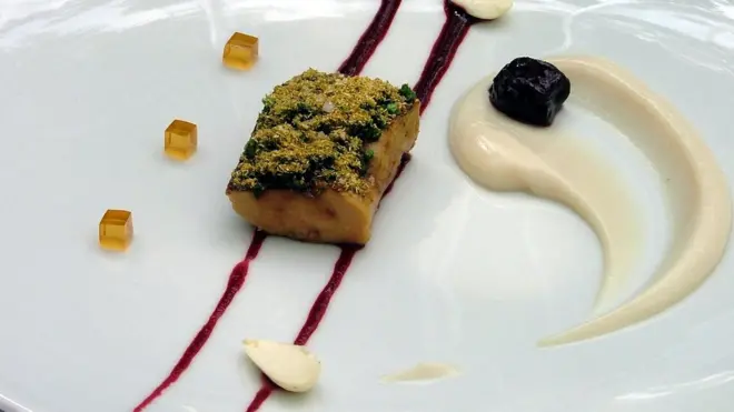 фуа-гра на блюде