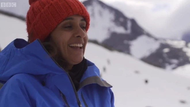 اختارت السفر إلى القطب الجنوبي بدلا عن الزواج