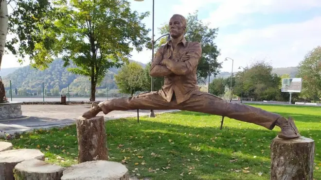 В Азербайджане любят Ван Дамма, а некоторые подражают ему