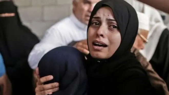 أقارب الفلسطيني ناصر غراب الذي قتل برصاص القوات الاسرائيلية