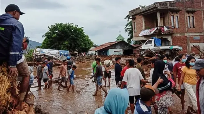 Data BNPB menunjukkan banjir ini adalah yang terparah dalam lebih 10 tahun terakhir.