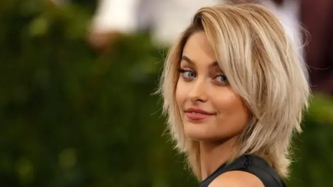 وقعت باريس جاكسون تعاقدا بملايين الدولارات لتكون عارضة كالفن كلاين الأساسية