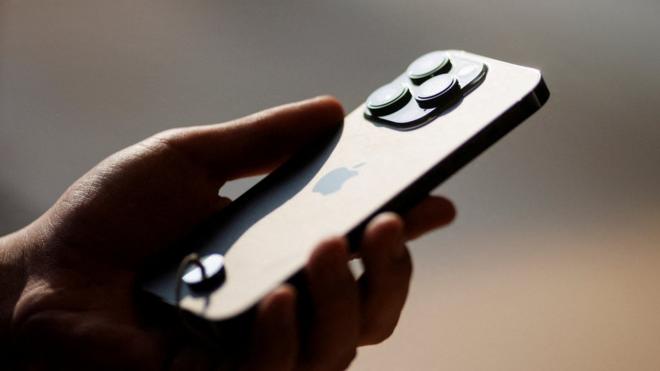 iPhone 15: Apple cambia a USB-C, se despide de Lightning