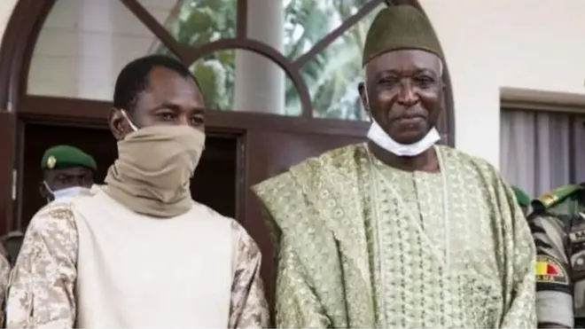 Dem announce di appointment of Bah Ndaw (R) as interim leader for Monday