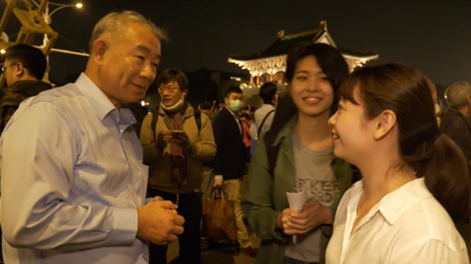 Ông Su nói, ông từng bầu cho cả Quốc dân Đảng và Dân Tiến Đảng, nhưng ông luôn lựa chọn người ông nghĩ là có thể đem lại lợi ích cho Đài Loan