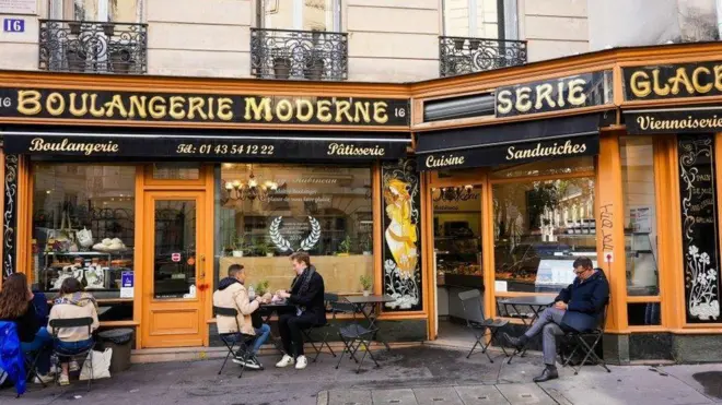 Bu yaz Moderna, Pfizer ya da Johnson & Johnson aşısını olmuş Amerikan vatandaşları AB'ye seyahat edebilecek