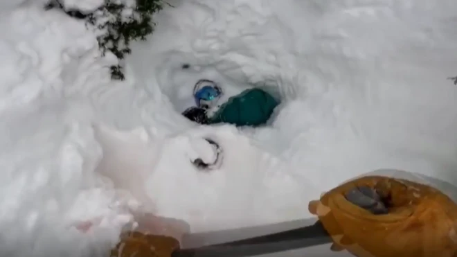 మంచులో ప్రమాదం