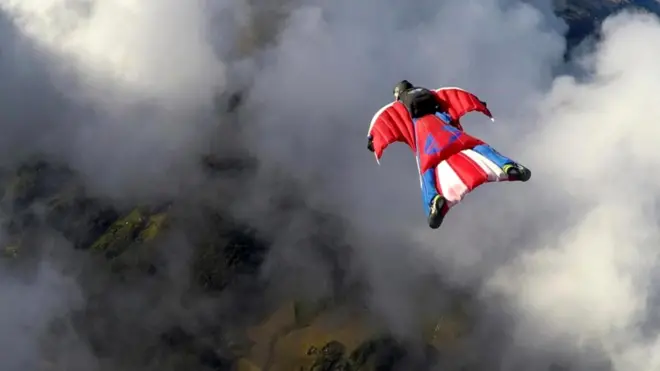 Вингсьютер в полете