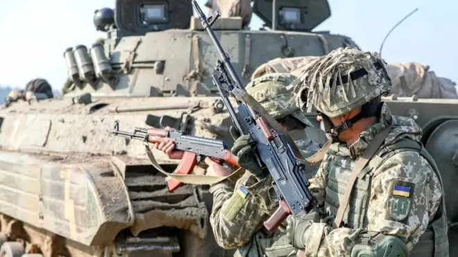 Українські військові