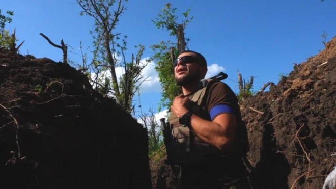 زيكا في خندق.