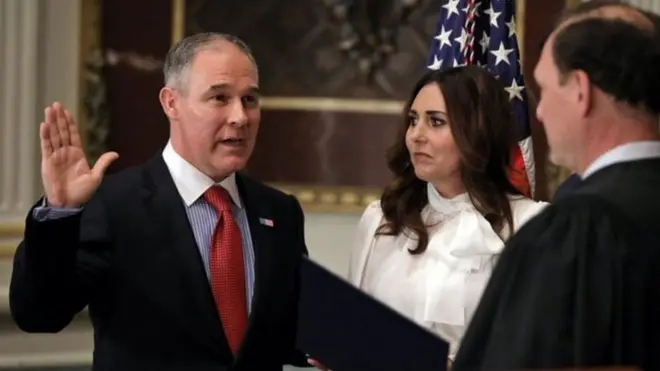 سكوت برويت يؤدي اليمين يوم الجمعة لتولي وكالة حماية البيئة