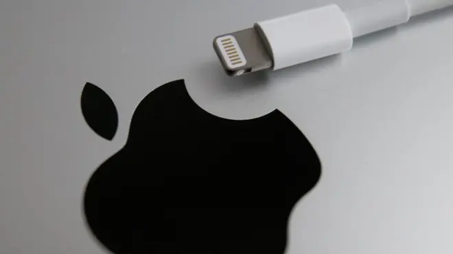 iPhone 7 no tendrá conector "jack" para sus audífonos, pero sí conector "Lightning" para quienes prefieran los cables.