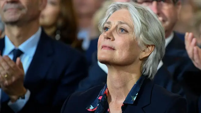 За словами Пенелопи Фійон, якби цю роботу не виконувала вона, її довірили б комусь іншому.