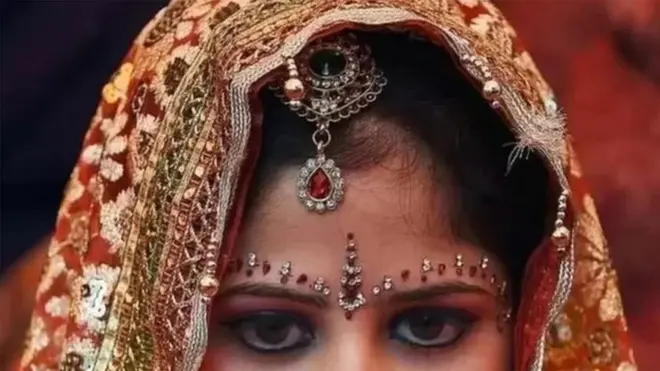 اکثر عورتیں بچوں کے بڑے ہونے تک تشدد برداشت کرتی رہتی ہیں