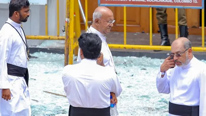 سری لنکا میں یکے بعد دیگرے متعدد بم دھماکوں میں کم از کم 137 افراد ہلاک اور سینکڑوں کی زخمی