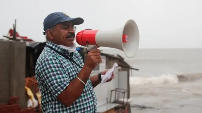 तूफ़ान निसर्ग