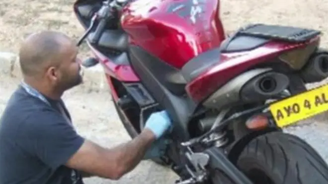 Fadele Adu to gun ọkada