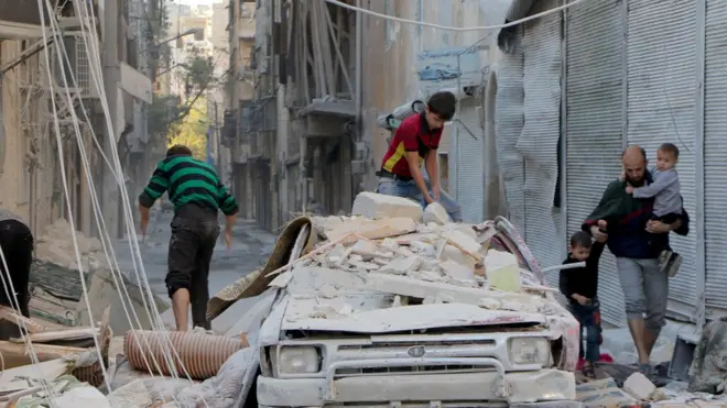 Страны Запада обвиняют Россию в бомбежках Алеппо