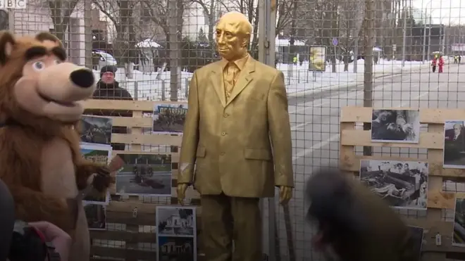 "Пам'ятник Путіну"