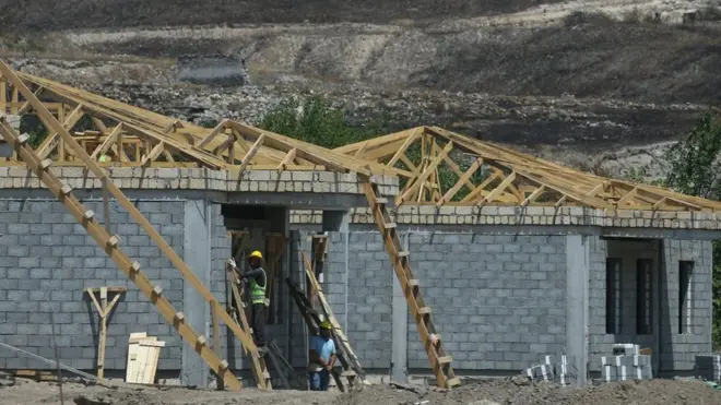 Строительство Агалы