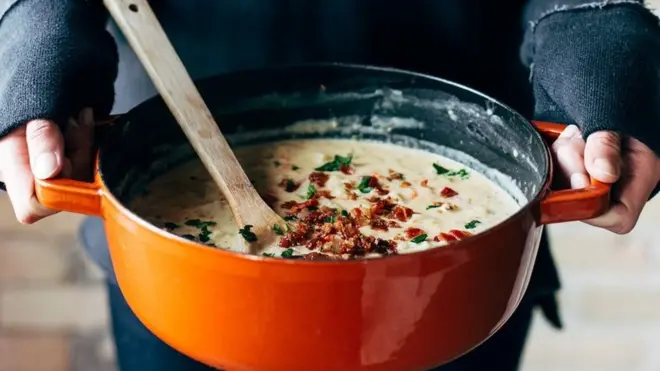 Una receta: sopa cremosa de tomate.