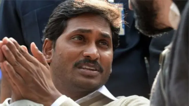 వైఎస్సార్ కాంగ్రెస్ పార్టీ అధ్యక్షుడు జగన్మోహనరెడ్డి