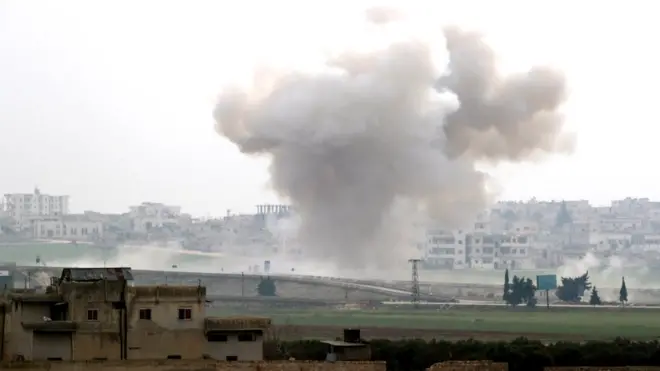 A new air strike was reported in the flash-point town of Saraqeb on Friday