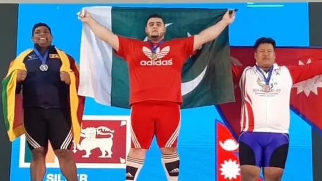 انعام بٹ کے علاوہ عبدالرحمن اور عنایت اللہ نے بھی پہلوانی میں گولڈ میڈلز جیتے ہیں