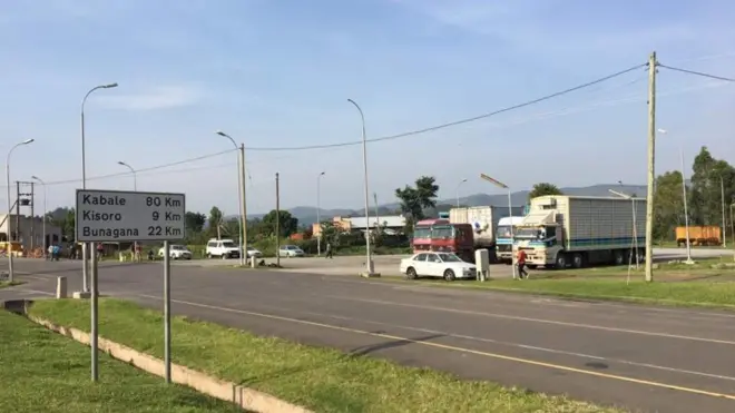 Ibarabara ryahora ririmwo uruja n'uruza rw'imiduga risa n'irigaragara