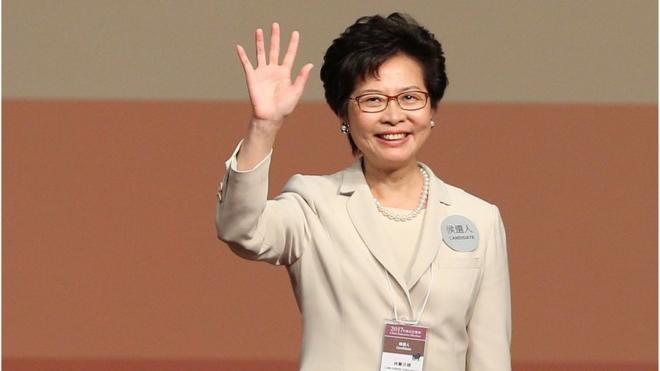 林郑月娥以777票胜出特首选举，成为香港特区第一名女性行政长官。