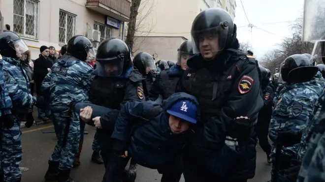 Правозащитники отмечают, что списки политзаключенных неполные