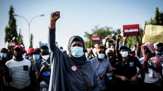 Aworan awọn oluwọde EndSARS kan