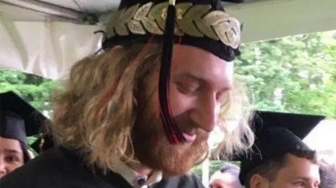 นายทาลีซิน มริดดิน นัมไก-เมเช หนึ่งในผู้เสียชีวิต เพิ่งสำเร็จการศึกษาในสาขาเศรษฐศาสตร์