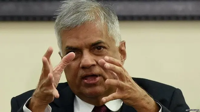 සංවර්ධන විශේෂ විධි විධාන පනත් කෙටුම්පත මගින් සුපිරි ඇමතිවරයෙකු බිහිකිරීමට සැරසෙන බවට ආණ්ඩුවට චෝදනා එල්ලවී තිබේ