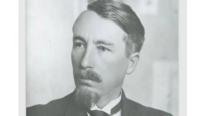 Ivan Đaja obučen uvek po poslednjoj francuskoj modi