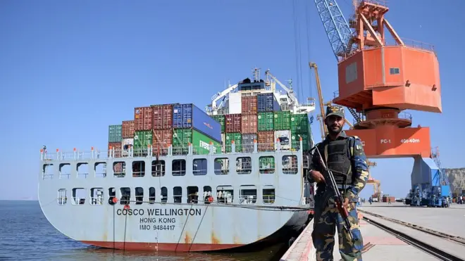 टाइम मैनज़ीन ने सितंबर 1958 के अपने अंक में लिखा था कि ग्वादर में पाकिस्तान एक बड़ा हवाई अड्डा और नौसेना का बेस बनाना चाहता है.