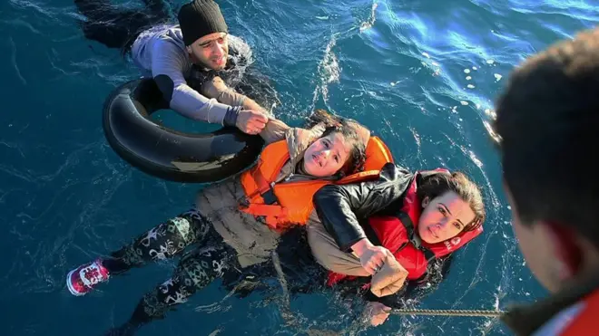 صور لبعض أهم الاحداث التي وقعت في 12 شهراً خلال عام 2016