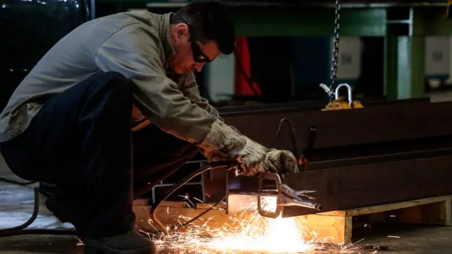 Produção industrial brasileira retraiu 9,7% no primeiro semestre de 2020
