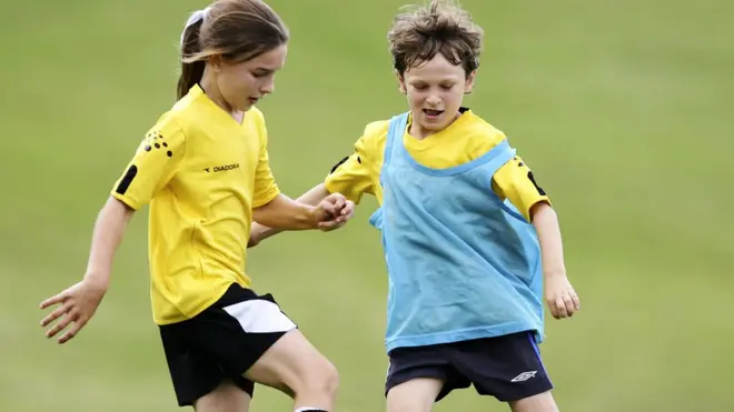 Мали фудбалери и фудбалерке на Спортифику могу да праве фудбалски ЦВ