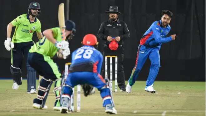 راشد خان دوه ویکټې واخیستلې.