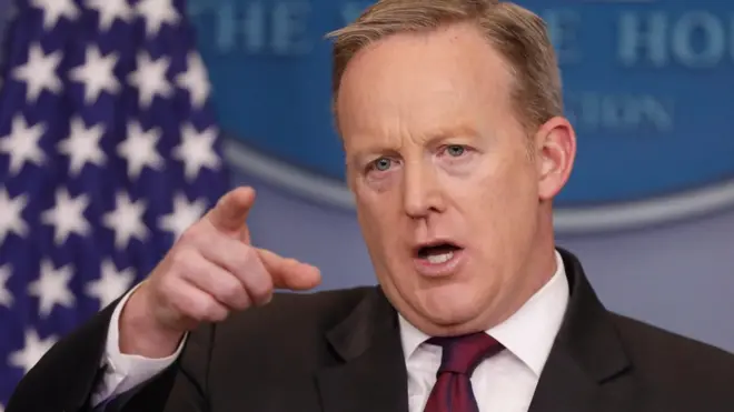 新闻发言人肖恩·斯派塞的一个新闻发布会禁止了几家美国主要媒体参加