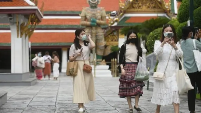 นักท่องเที่ยว