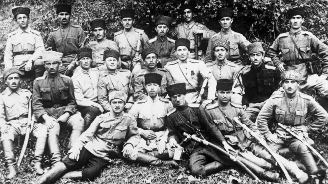 ADR-ın zabit və əsgərləri