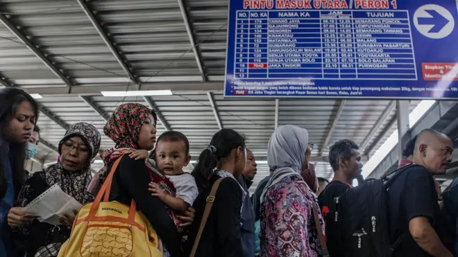 Pemerintah mengumumkan untuk menambah cuti bersama sehingga total libur mulai dari 9 hingga 20 Juni.