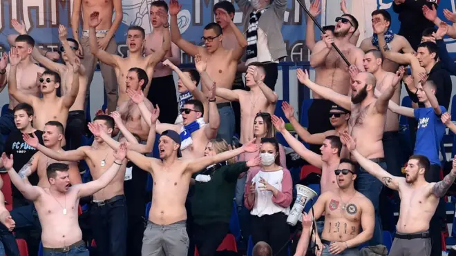 ቅዳሜ ዕለት ጨዋታ ለማየት ስታዲየም ከነበሩ ተመልካቾች በከፊል