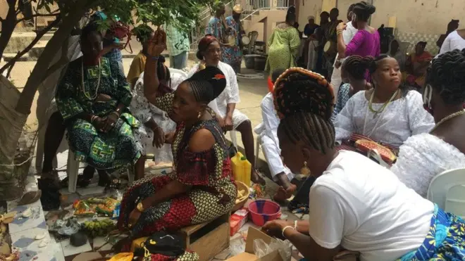 Witches and Wizards: Elebuibo gba ìpàdé àwọn ẹlẹyẹ è̩ẹ̀ka ti Osun