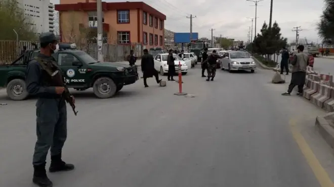 والیانو ژمنه کړې چې د لارو بندیزو د پرېکړې عملي کولو لپه به سرتیري ځای پر ځای کوي