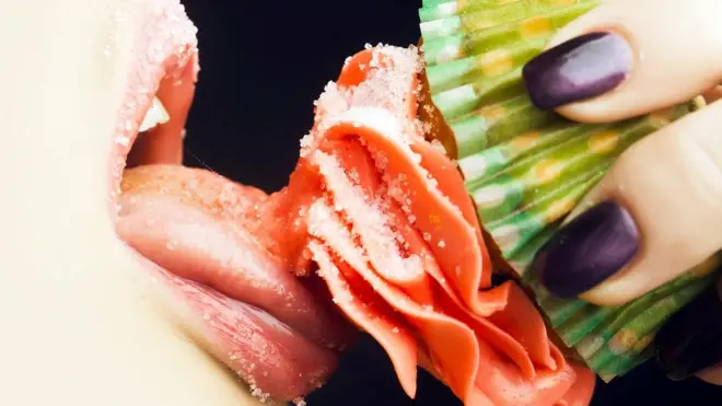 ماذا يحدث للدماغ عندما نتوقف عن تناول السكر؟