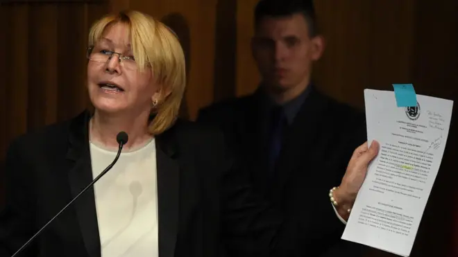 La fiscal asegura que seguirá luchando por la Constitución de 1999.