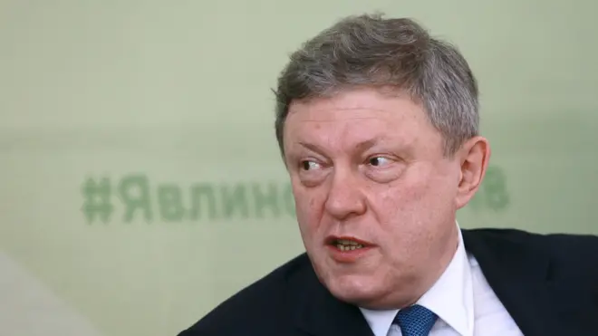 Первым номером в списке идет сооснователь "Яблока", председатель федерального политического комитета партии Григорий Явлинский